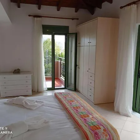 Oceanis Villa Katelios
