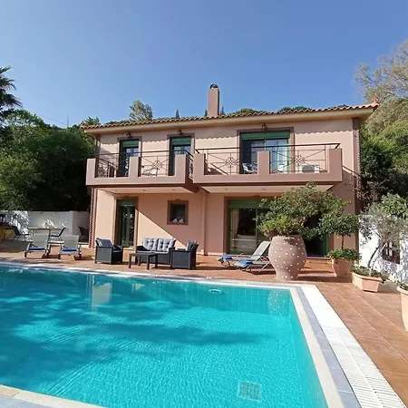Oceanis Villa Katelios